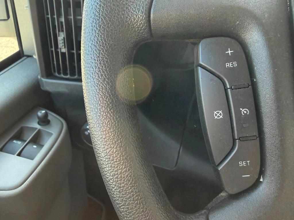 Chevrolet Express Cargo Van RWD 2500 135" 2025