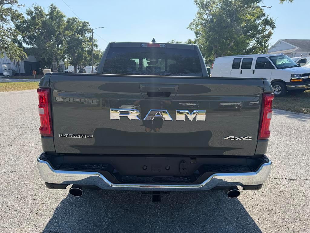 RAM 1500 Laramie 4x4 Crew Cab 5'7" Box 2026