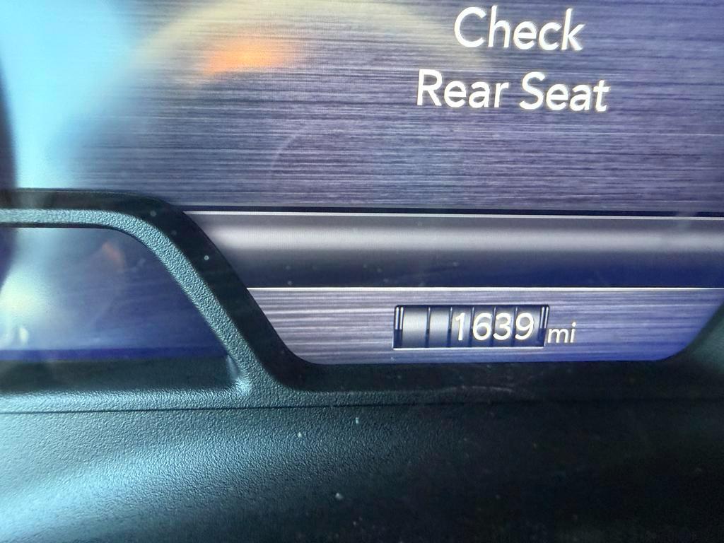 RAM 1500 Laramie 4x4 Crew Cab 5'7" Box 2026