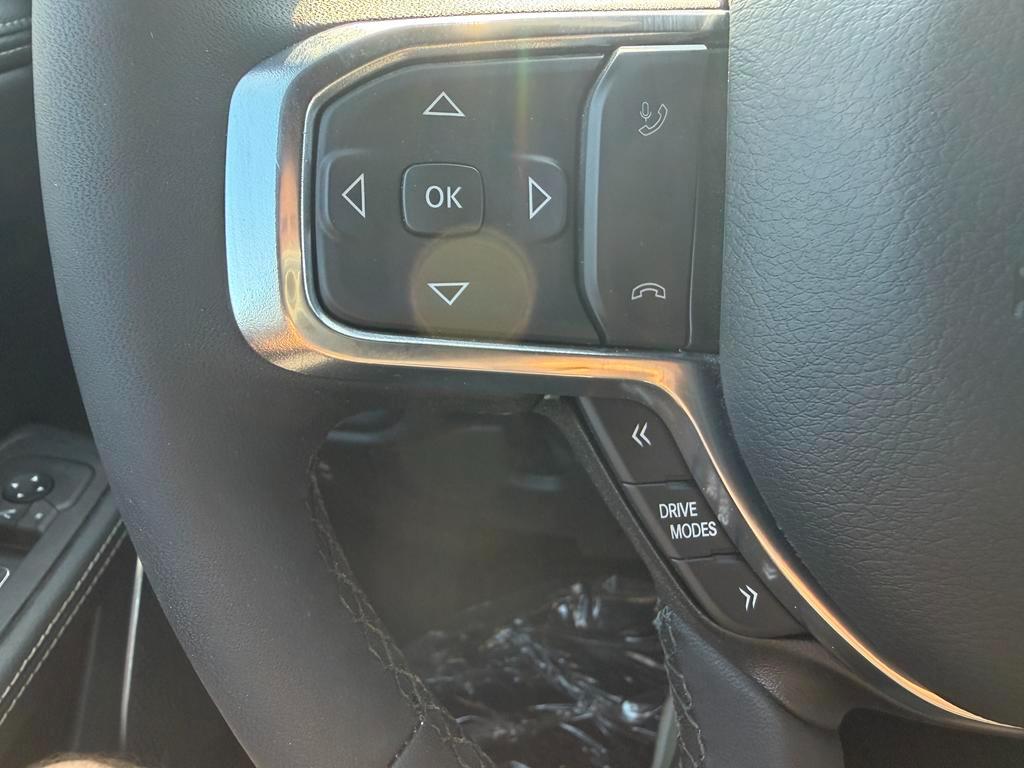 RAM 1500 Laramie 4x4 Crew Cab 5'7" Box 2026