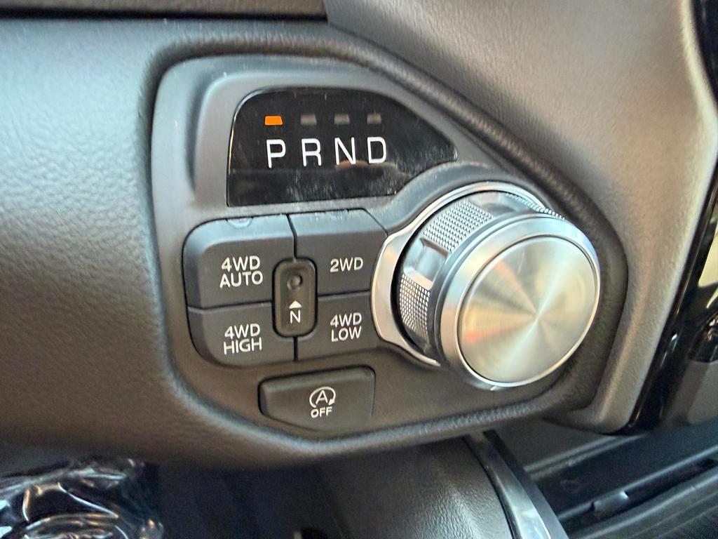 RAM 1500 Laramie 4x4 Crew Cab 5'7" Box 2026