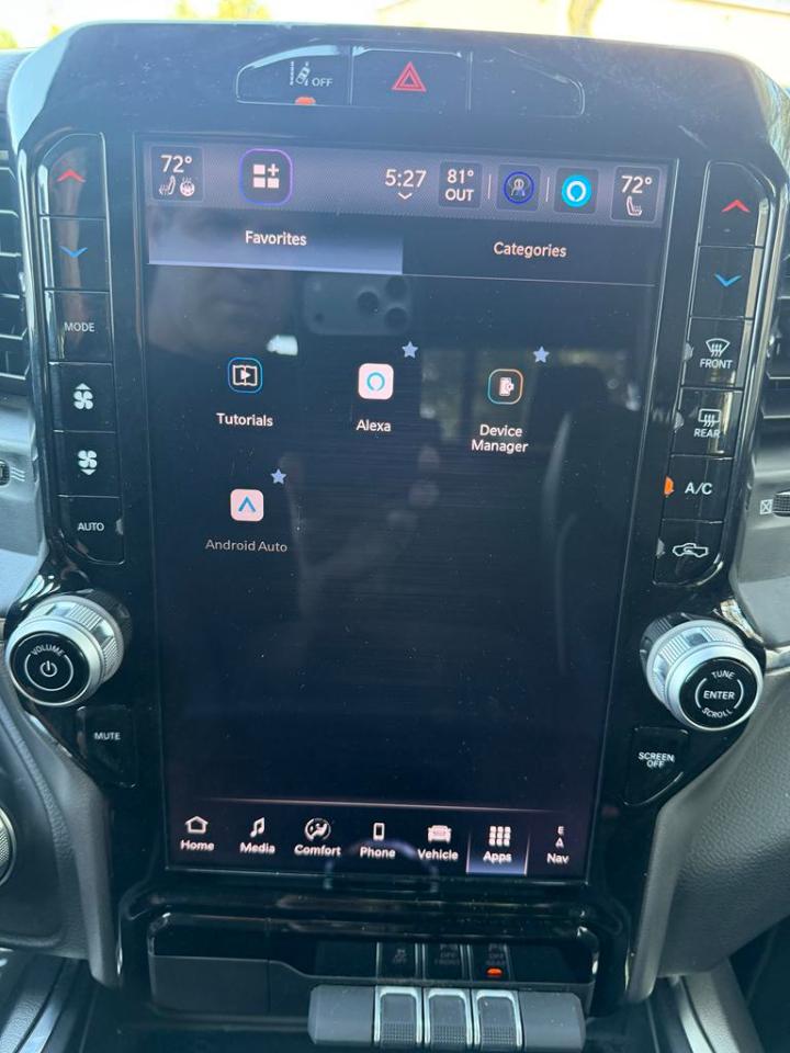 RAM 1500 Laramie 4x4 Crew Cab 5'7" Box 2026