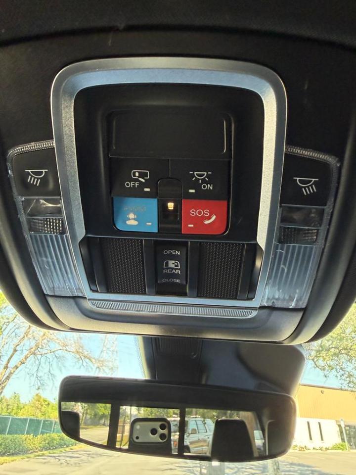 RAM 1500 Laramie 4x4 Crew Cab 5'7" Box 2026