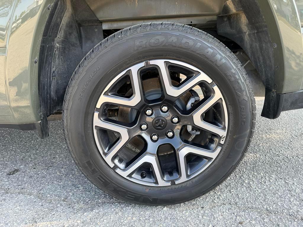 RAM 1500 Laramie 4x4 Crew Cab 5'7" Box 2026