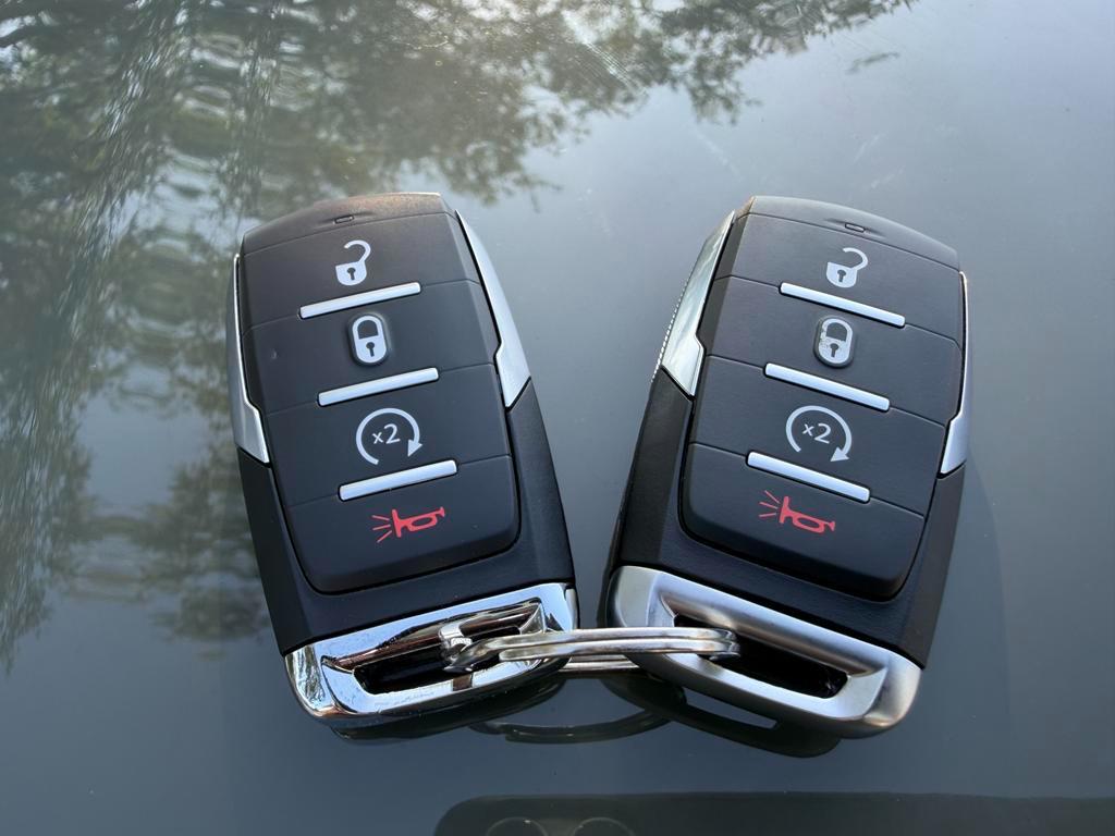 RAM 1500 Laramie 4x4 Crew Cab 5'7" Box 2026