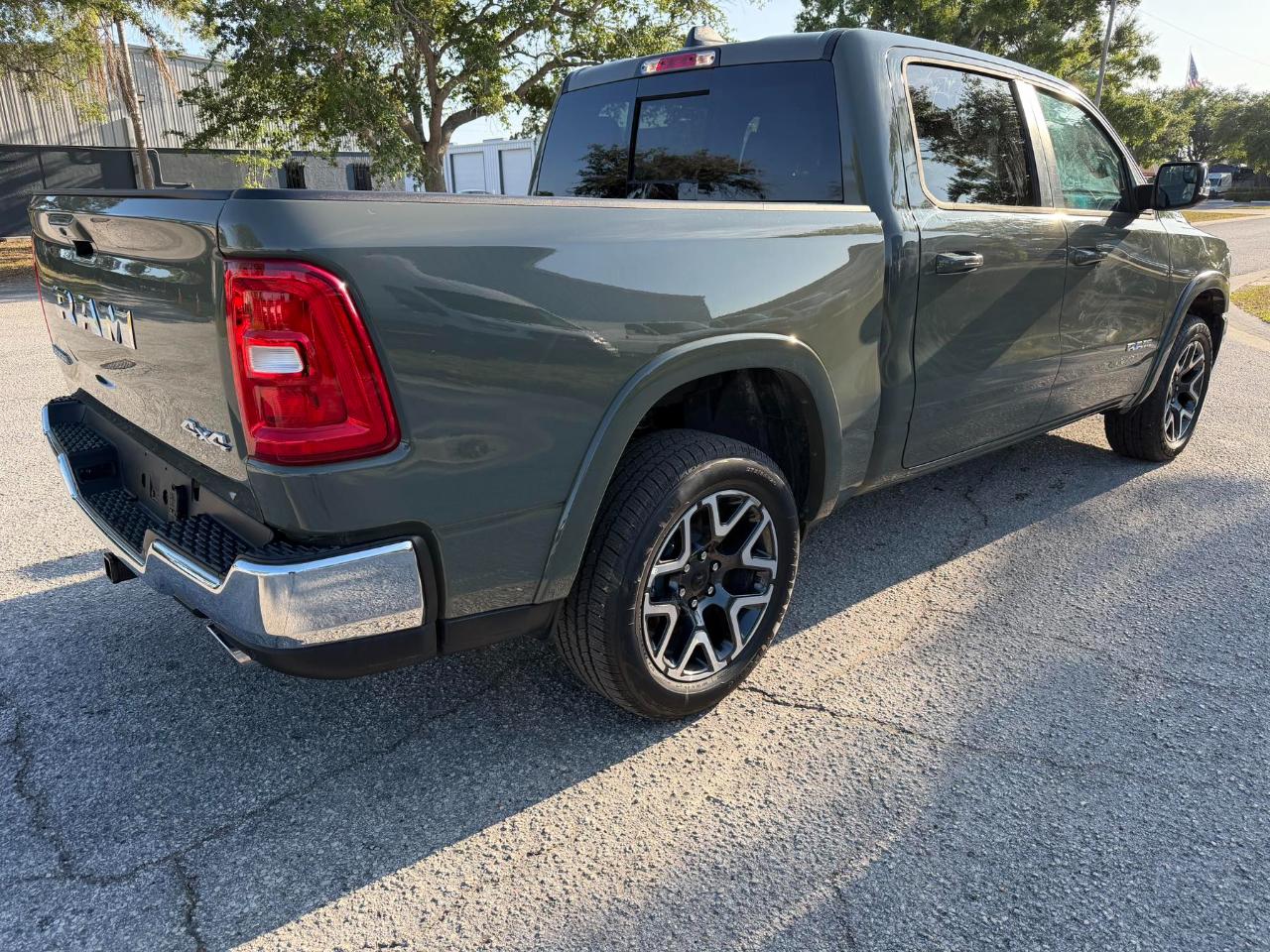 RAM 1500 Laramie 4x4 Crew Cab 5'7" Box 2026