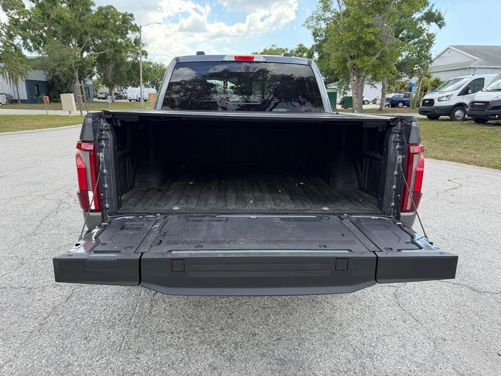 Ford F-150 Lariat 4WD SuperCrew 5.5' Box 2024