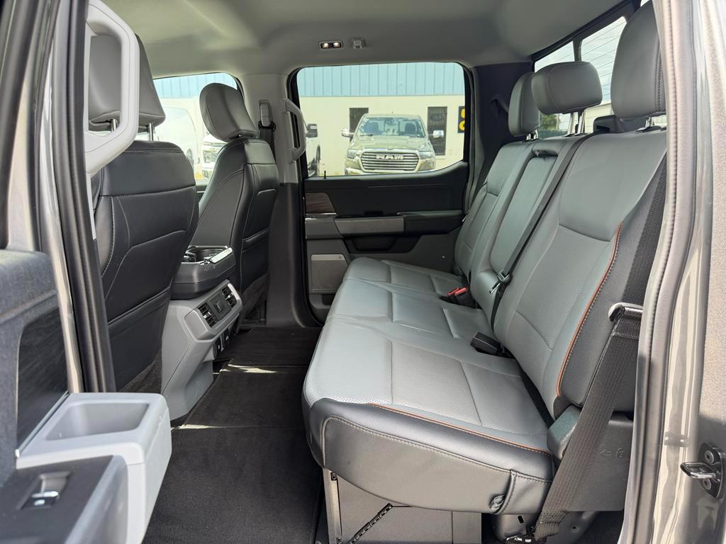 Ford F-150 Lariat 4WD SuperCrew 5.5' Box 2024