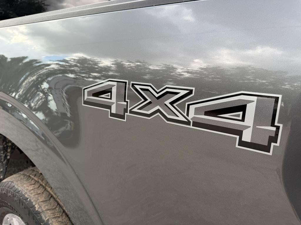Ford F-150 Lariat 4WD SuperCrew 5.5' Box 2024
