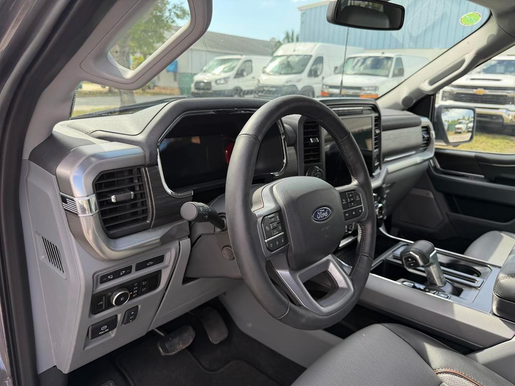 Ford F-150 Lariat 4WD SuperCrew 5.5' Box 2024