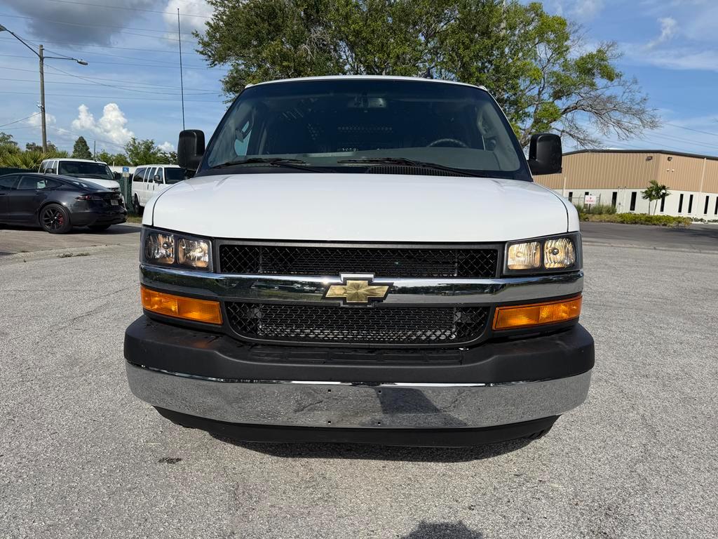 Chevrolet Express Cargo Van RWD 2500 135" 2024
