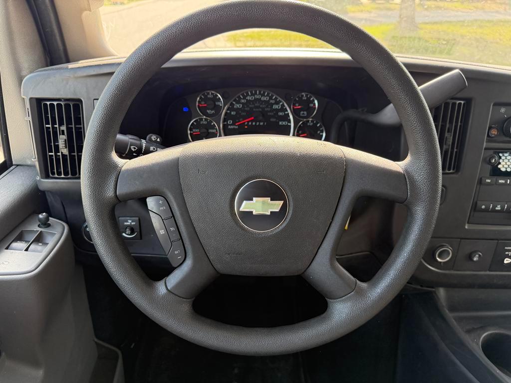 Chevrolet Express Cargo Van RWD 2500 135" 2024