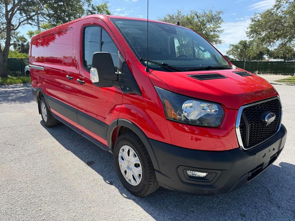 Ford Transit Cargo Van T-150 130" Low Rf 8670 GVWR RWD 2025