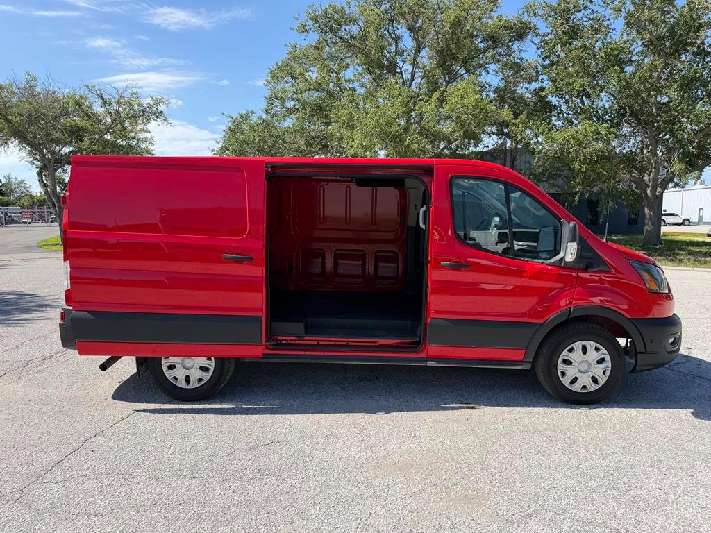 Ford Transit Cargo Van T-150 130" Low Rf 8670 GVWR RWD 2025