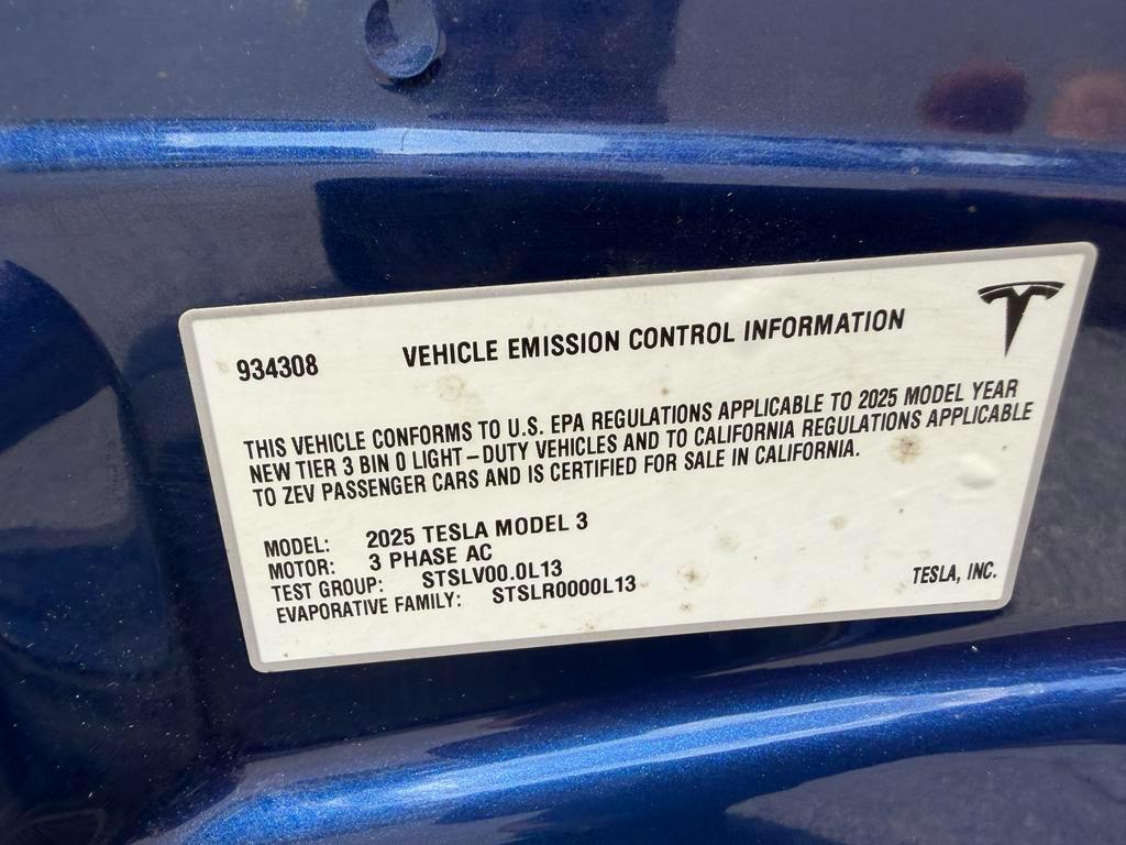 Tesla Model 3 Long Range RWD 2025