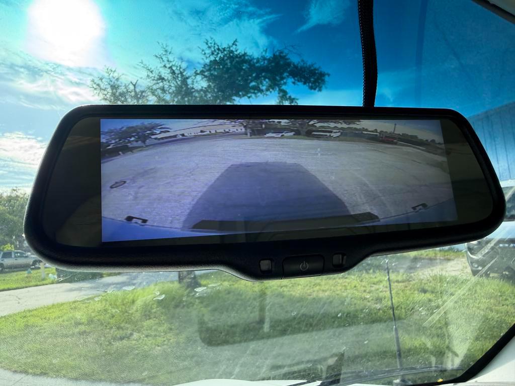 Ford E-Series Cutaway E-350 SRW 138" WB 2025