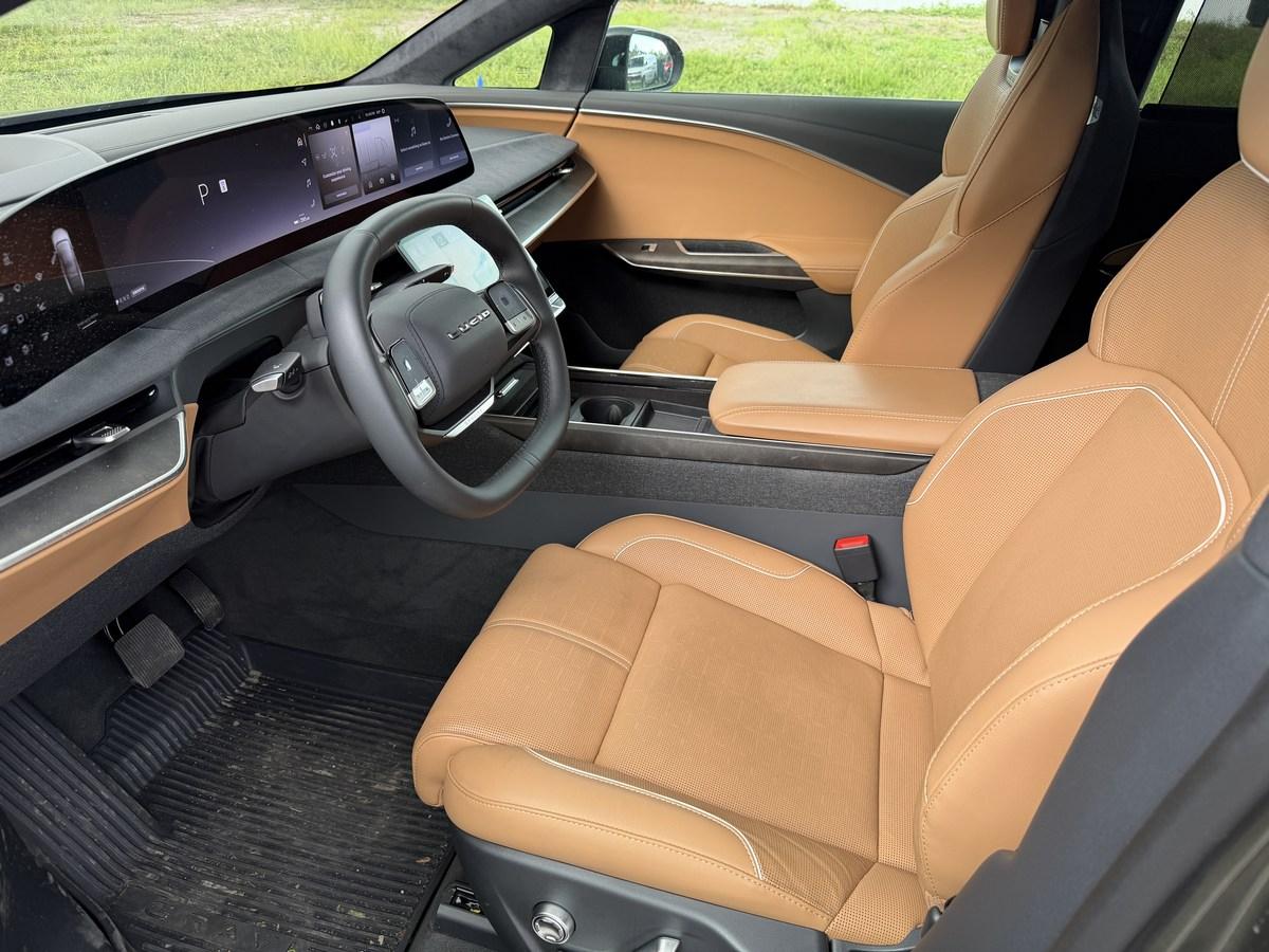 Lucid Gravity Grand Touring AWD 2026