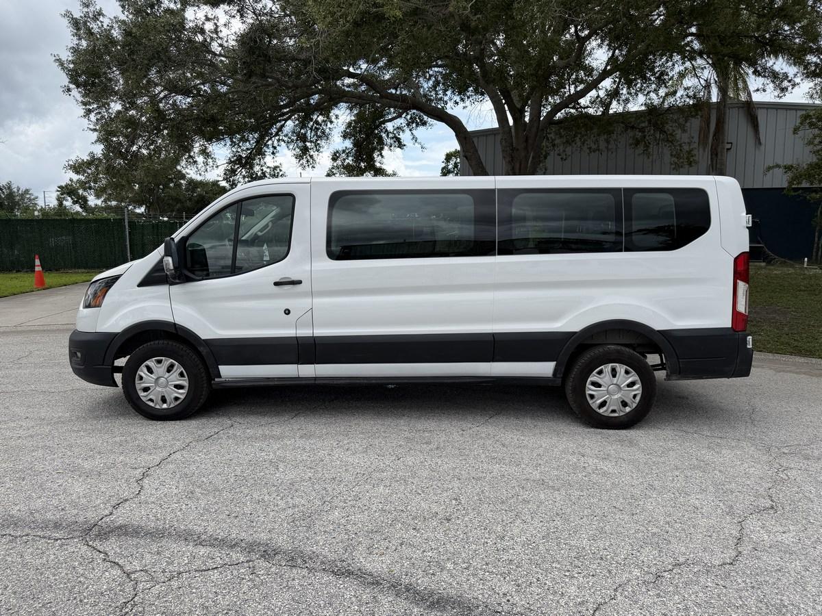 Ford Transit Passenger Wagon T-350 148" Low Roof XLT RWD 2025