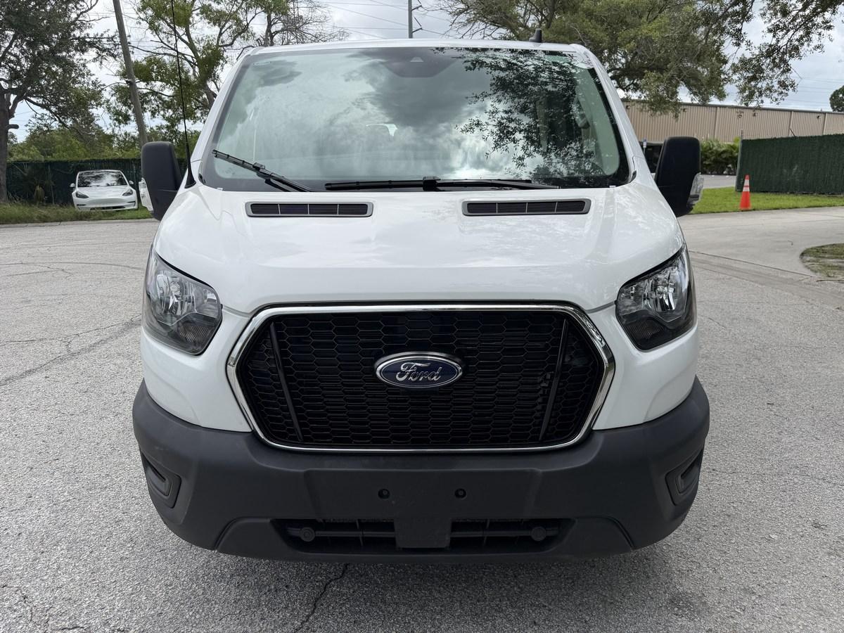 Ford Transit Passenger Wagon T-350 148" Low Roof XLT RWD 2025