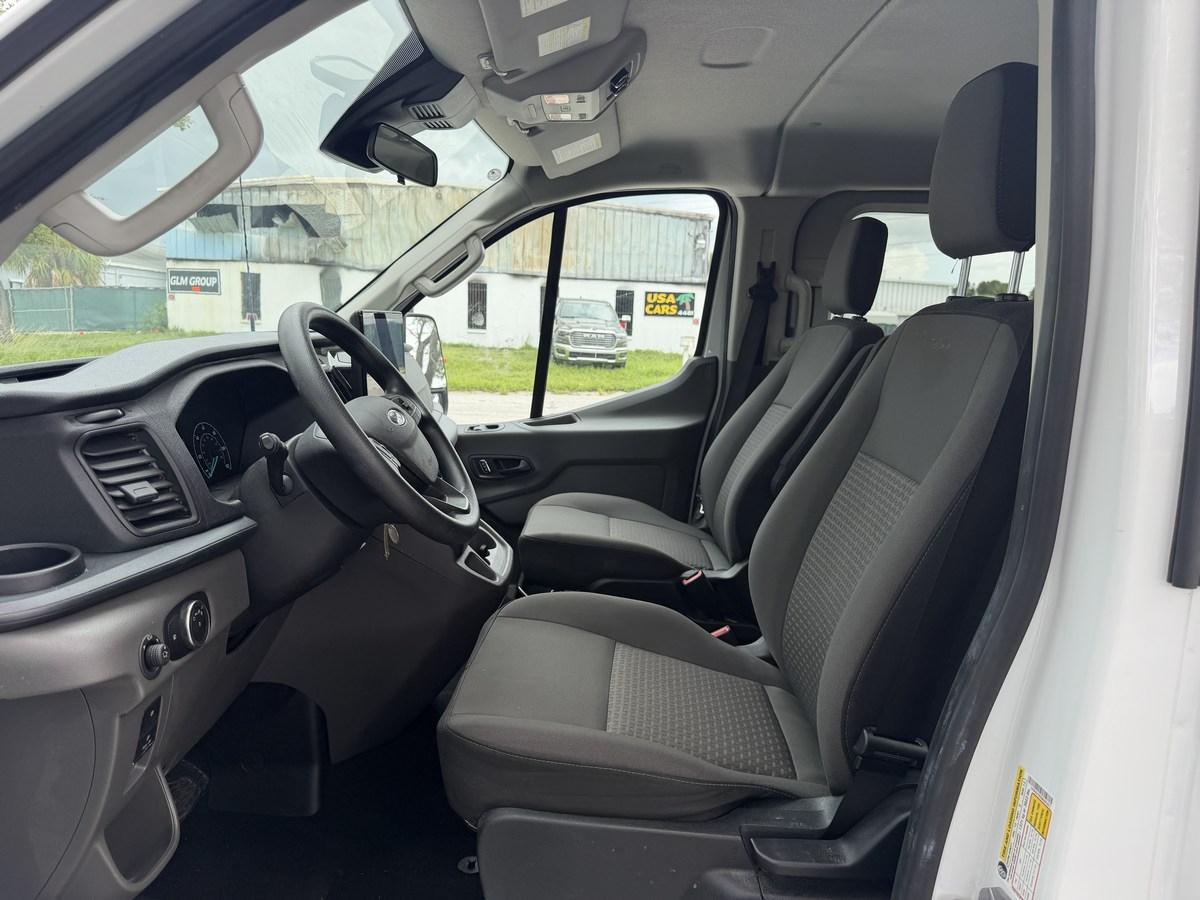 Ford Transit Passenger Wagon T-350 148" Low Roof XLT RWD 2025