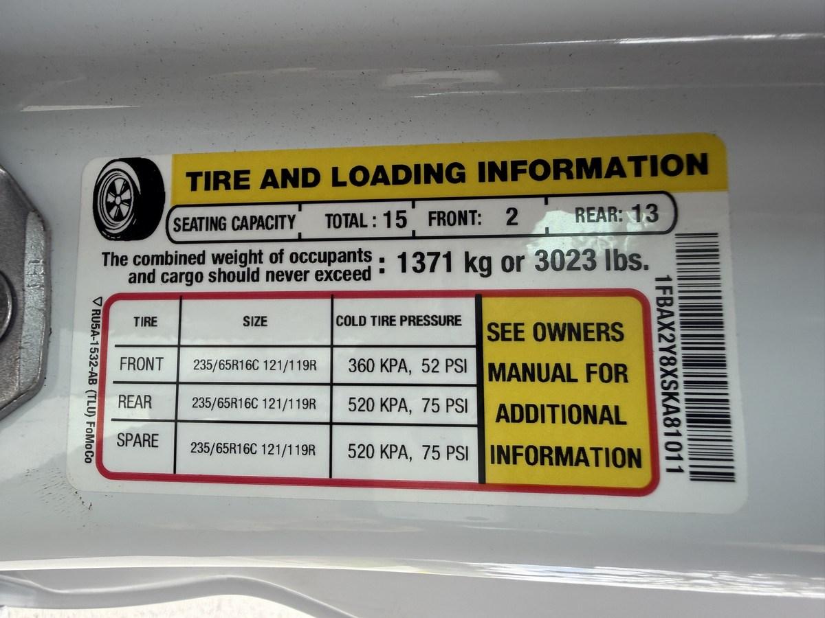 Ford Transit Passenger Wagon T-350 148" Low Roof XLT RWD 2025