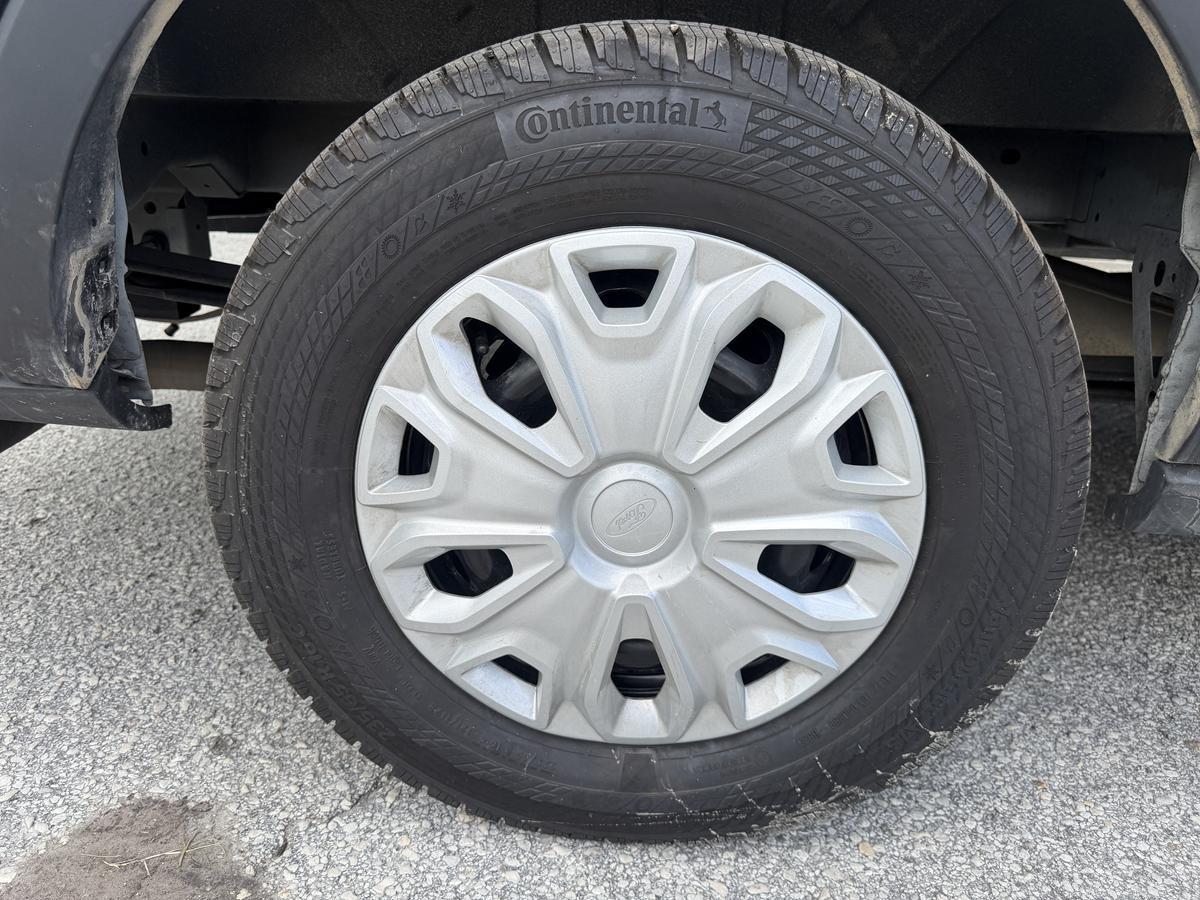 Ford Transit Passenger Wagon T-350 148" Med Roof XLT RWD 2025