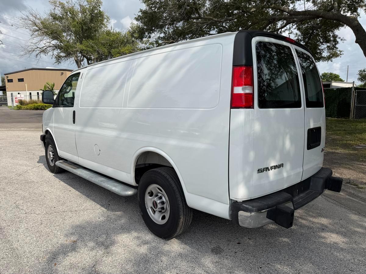 GMC Savana Cargo Van RWD 2500 135" 2025
