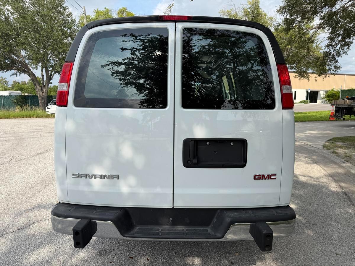 GMC Savana Cargo Van RWD 2500 135" 2025