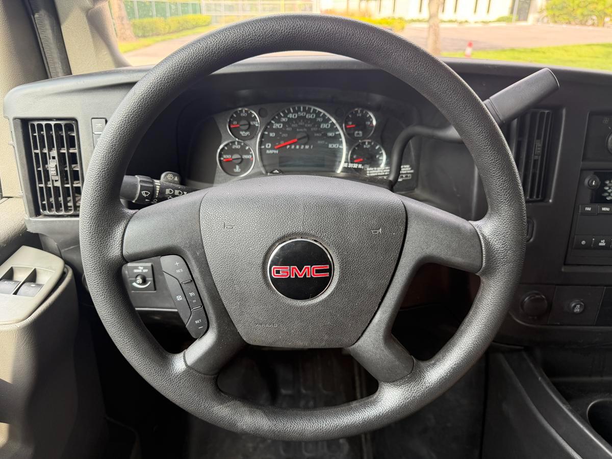 GMC Savana Cargo Van RWD 2500 135" 2025