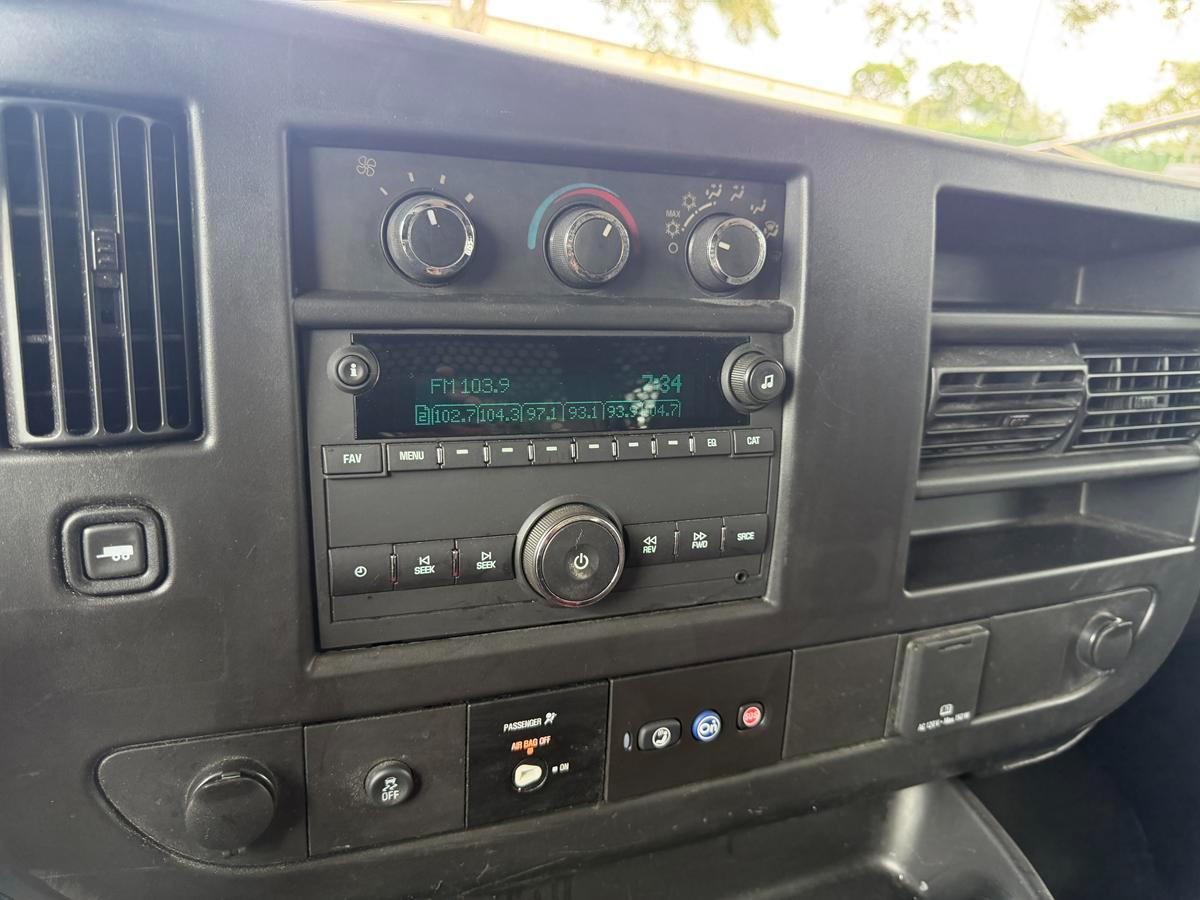 GMC Savana Cargo Van RWD 2500 135" 2025