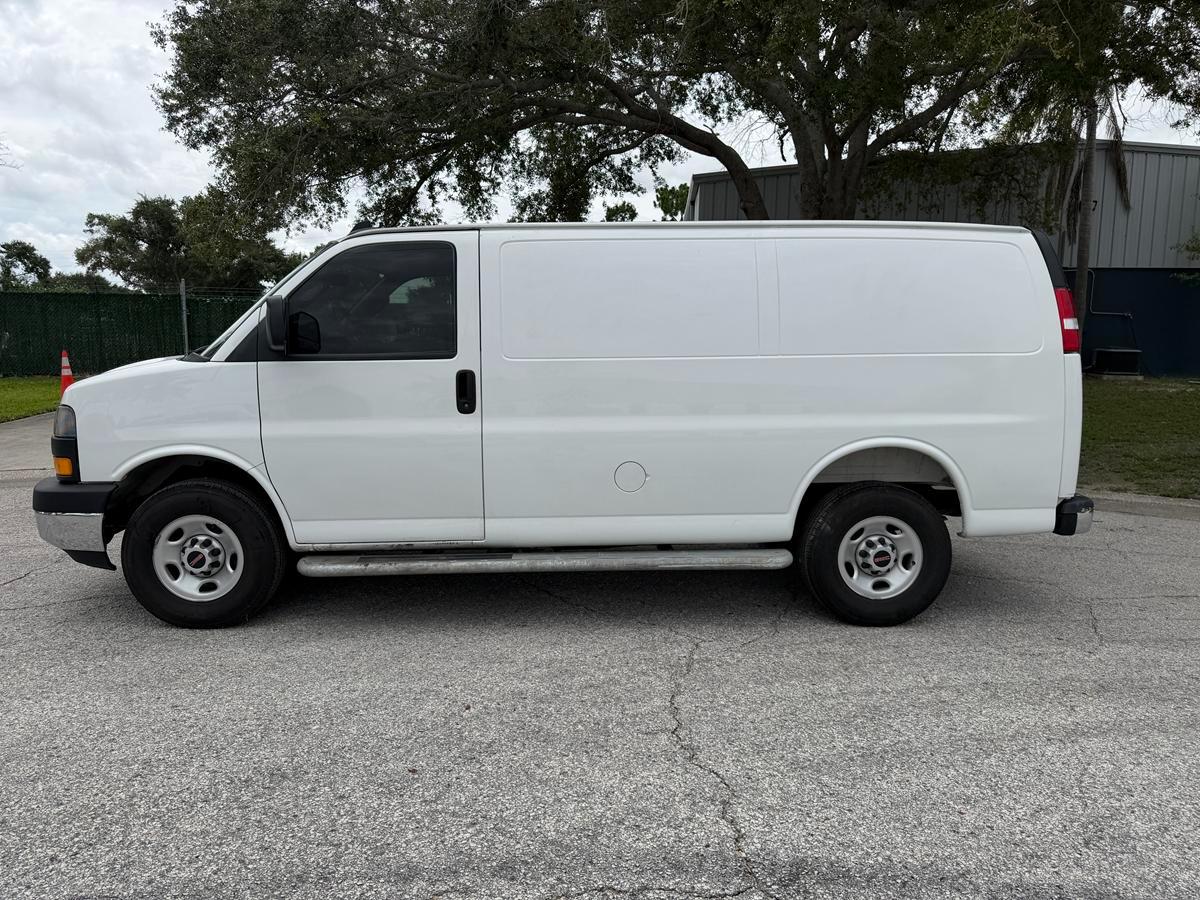 GMC Savana Cargo Van RWD 2500 135" 2025