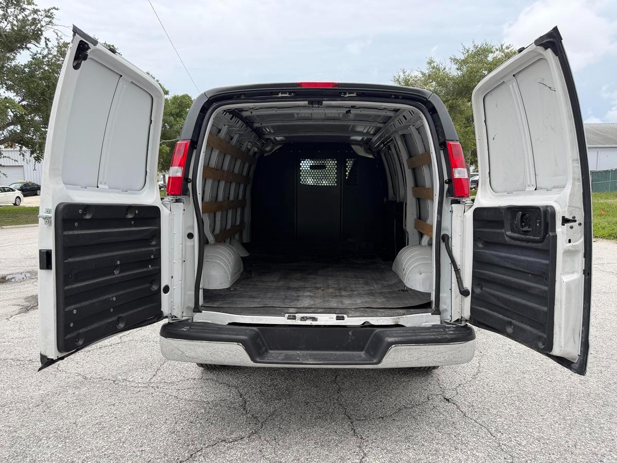 GMC Savana Cargo Van RWD 2500 135" 2025
