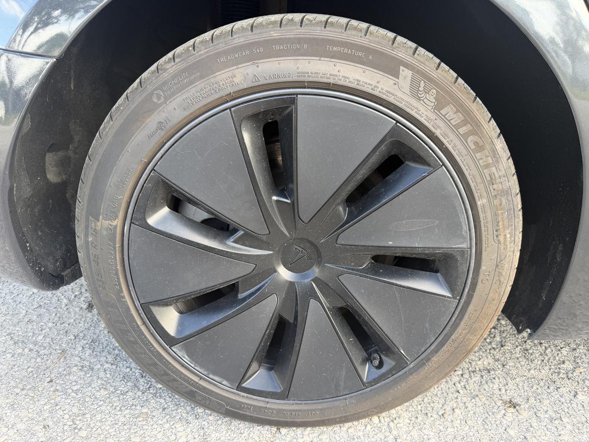 Tesla Model 3 Long Range RWD 2025