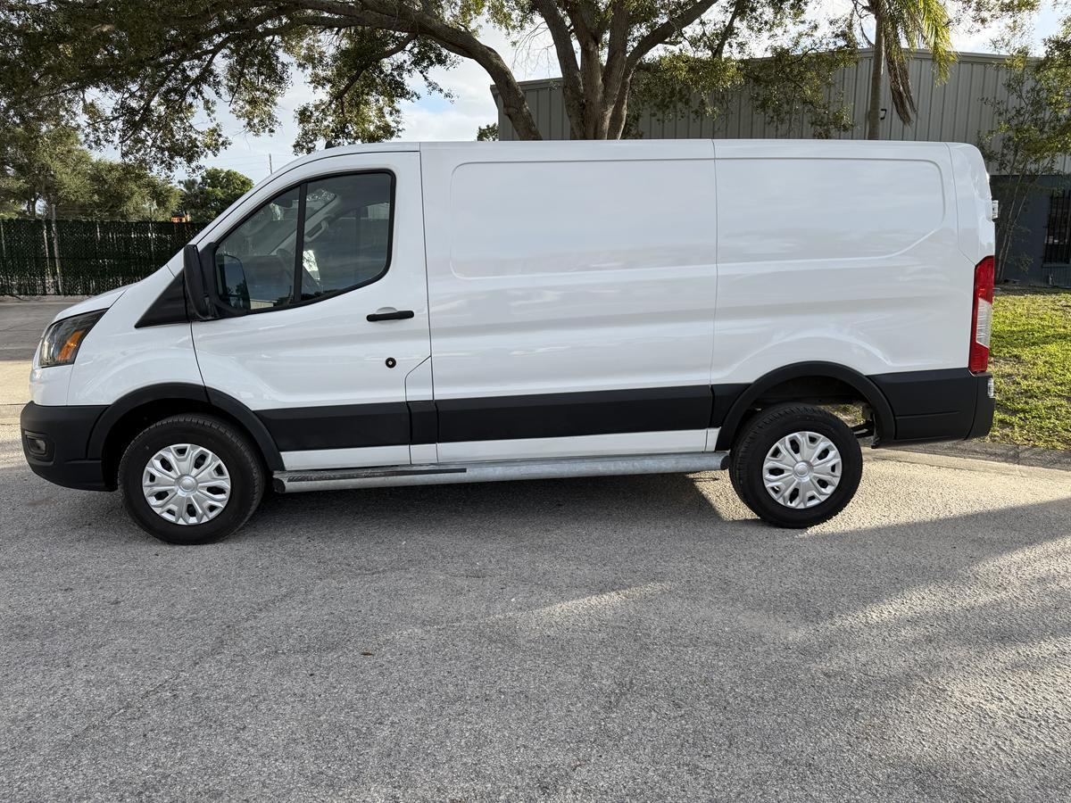 Ford Transit Cargo Van T-250 130" Low Rf 9070 GVWR RWD 2024