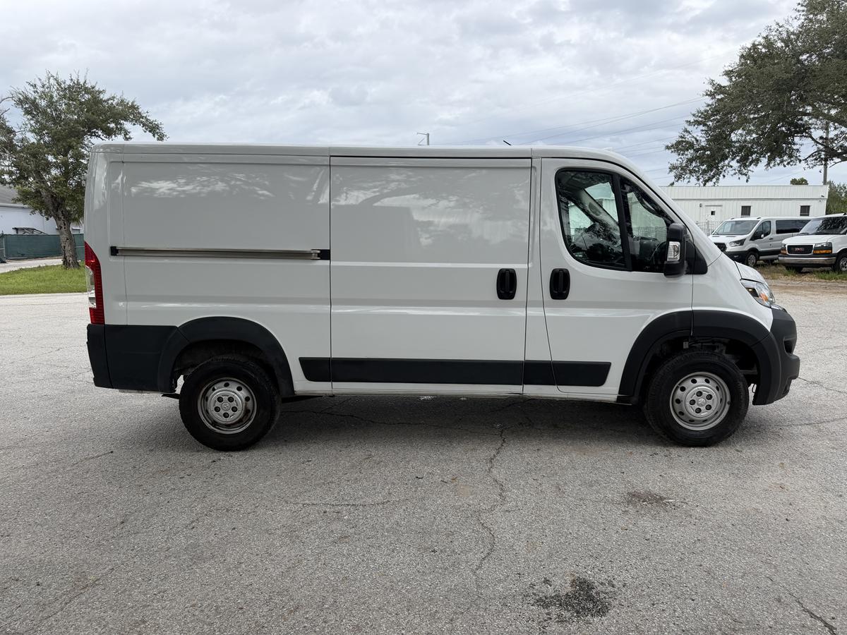 RAM ProMaster Cargo Van SLT 2500 Low Roof 136" WB 2025