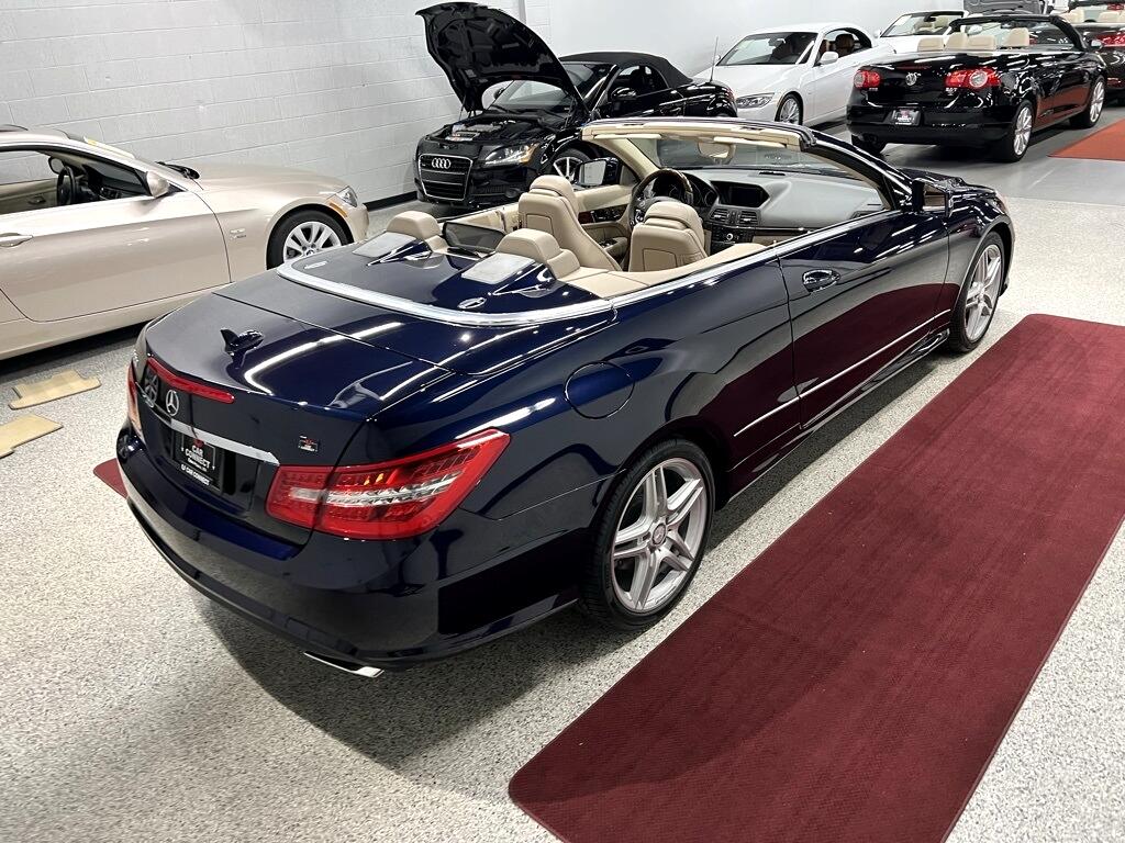 2011 Mercedes Benz E 550 photo 11