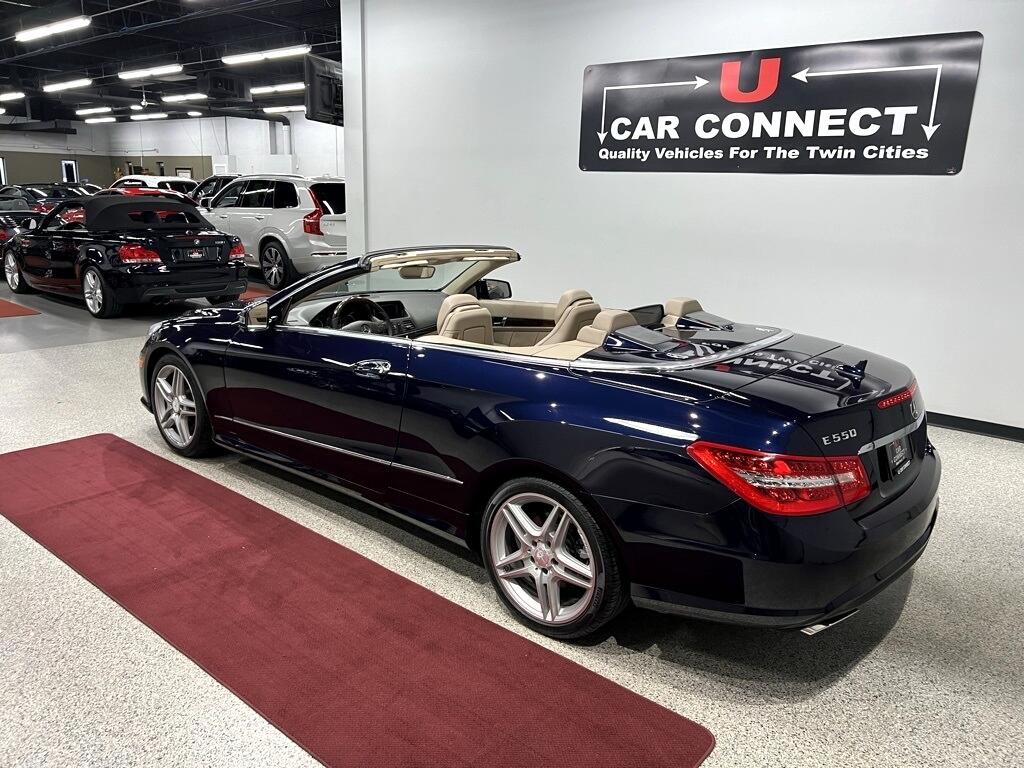 2011 Mercedes Benz E 550 photo 16