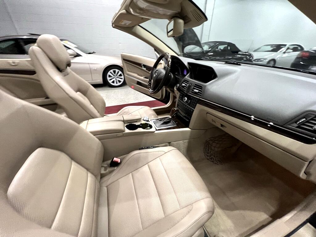 2011 Mercedes Benz E 550 photo 33
