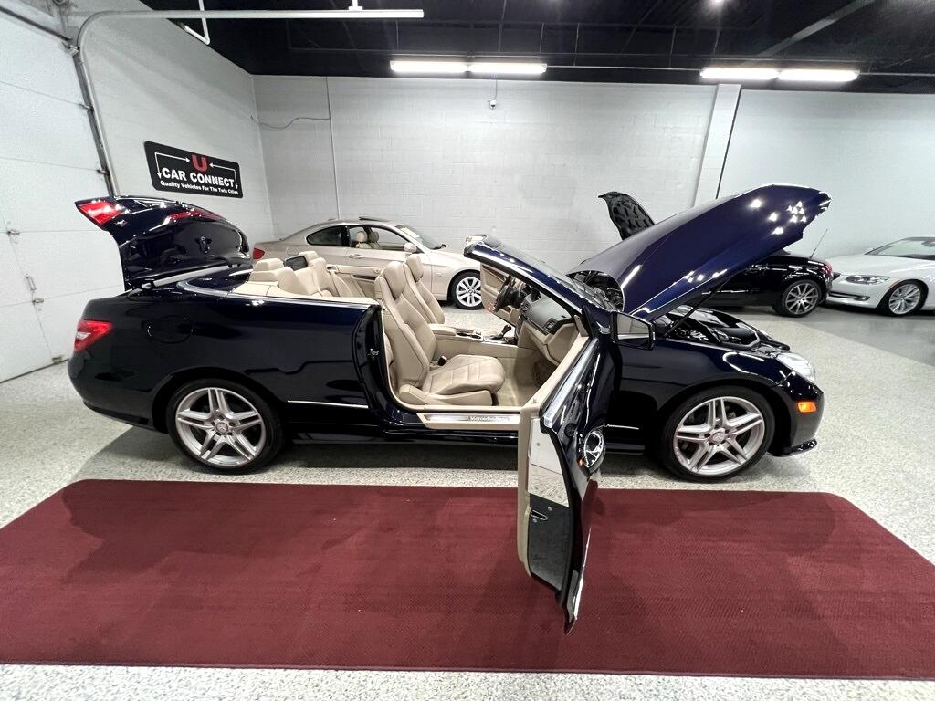 2011 Mercedes Benz E 550 photo 52