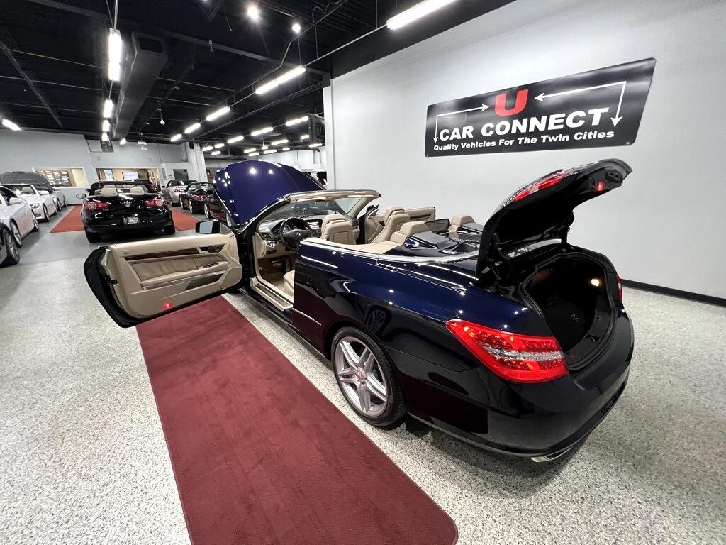 2011 Mercedes Benz E 550 photo 54