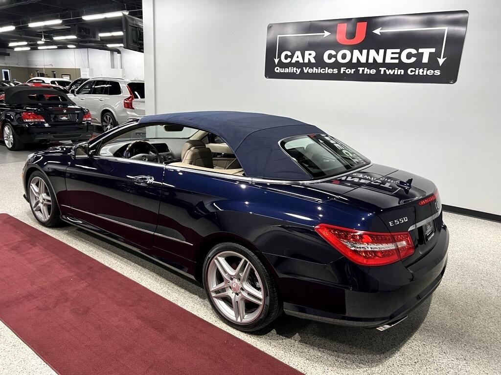 2011 Mercedes Benz E 550 photo 64
