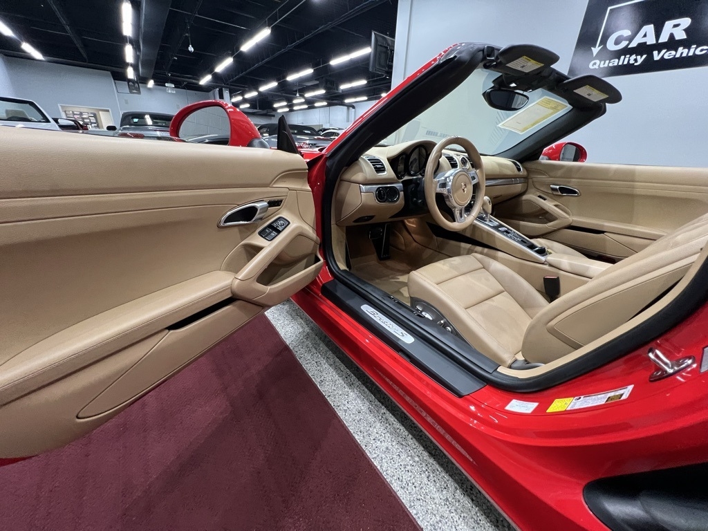 2013 Porsche Boxster S photo 27