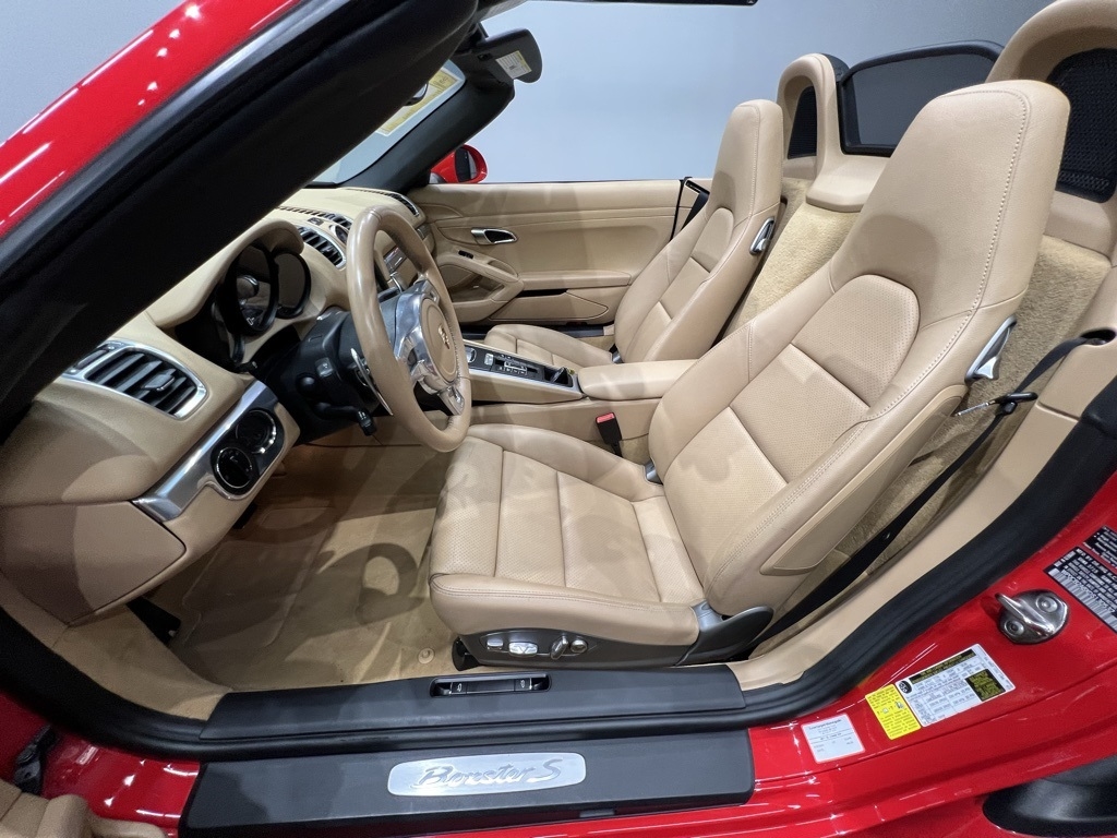 2013 Porsche Boxster S photo 28