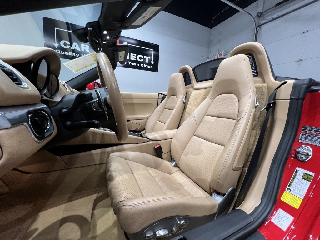 2013 Porsche Boxster S photo 29