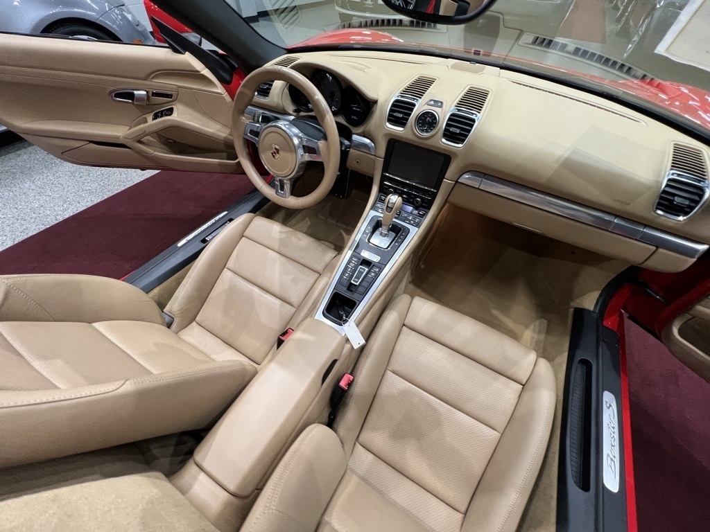 2013 Porsche Boxster S photo 32