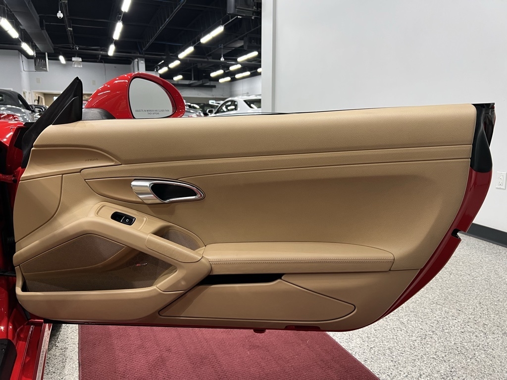2013 Porsche Boxster S photo 36
