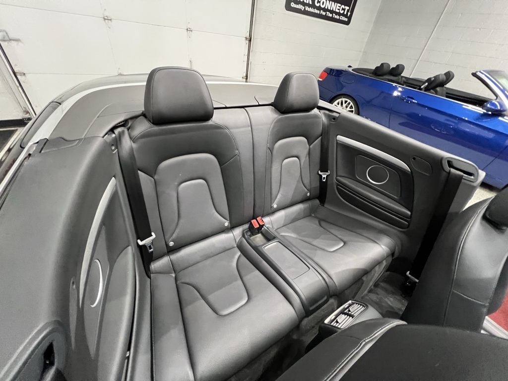 Audi A5 2dr Cabriolet Auto quattro 2.0T Premium Plus 2013