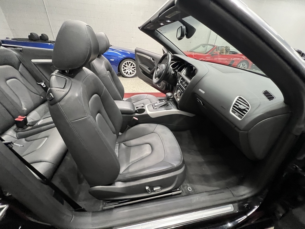 Audi A5 2dr Cabriolet Auto quattro 2.0T Premium Plus 2013