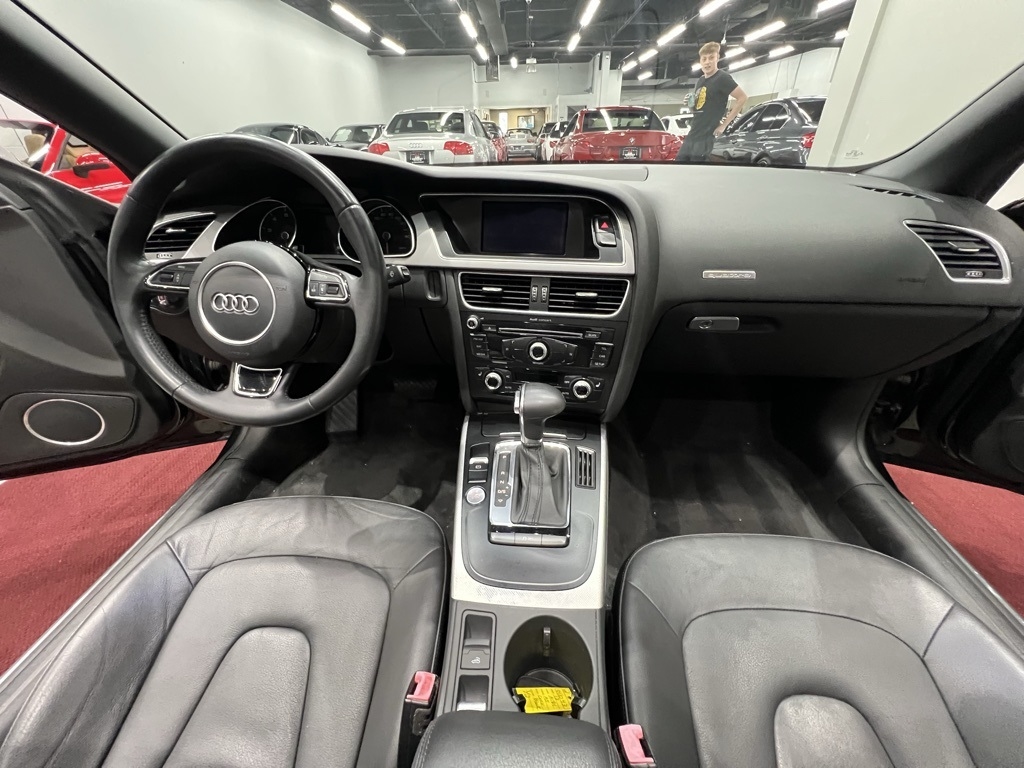 Audi A5 2dr Cabriolet Auto quattro 2.0T Premium Plus 2013