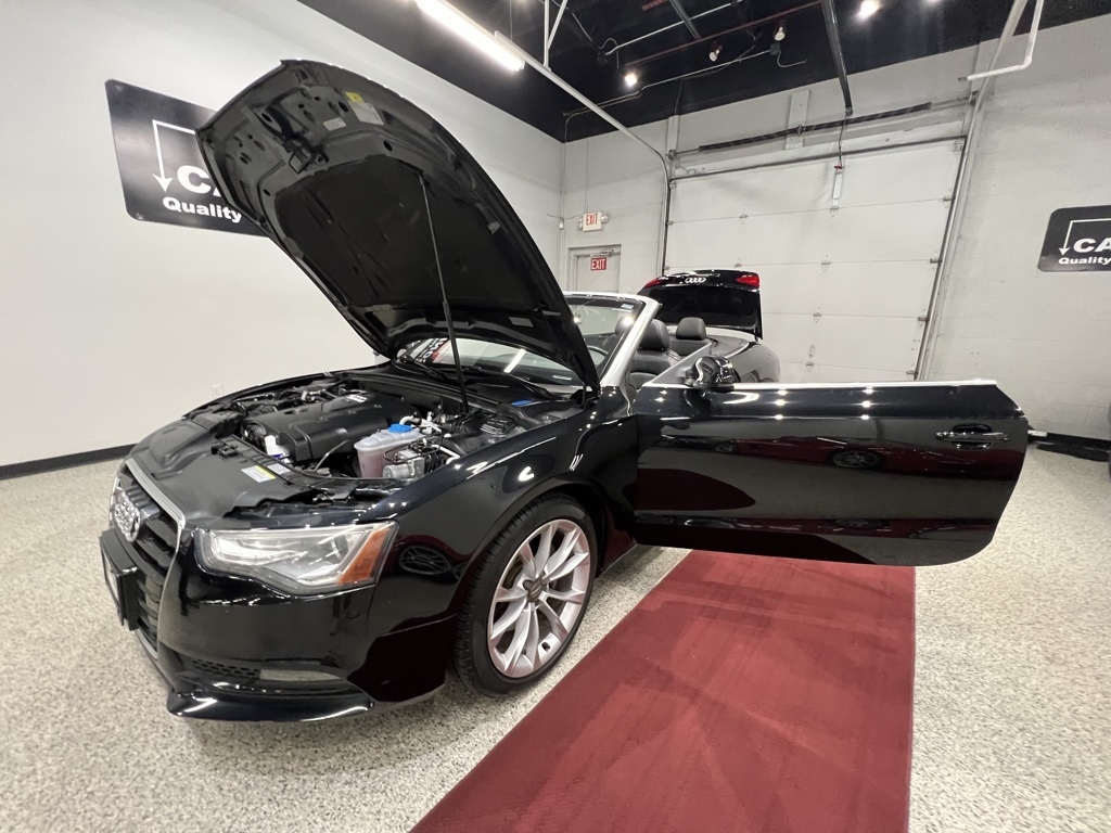 Audi A5 2dr Cabriolet Auto quattro 2.0T Premium Plus 2013